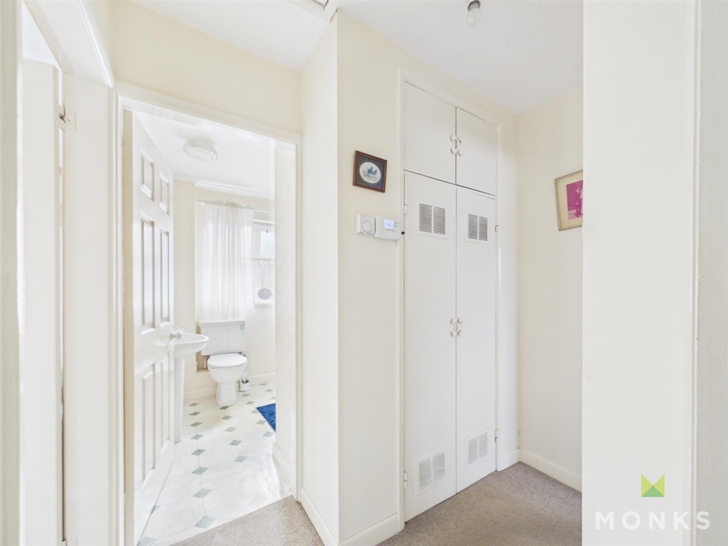 27 Top Street, Oswestry, SY11 4DR For Sale